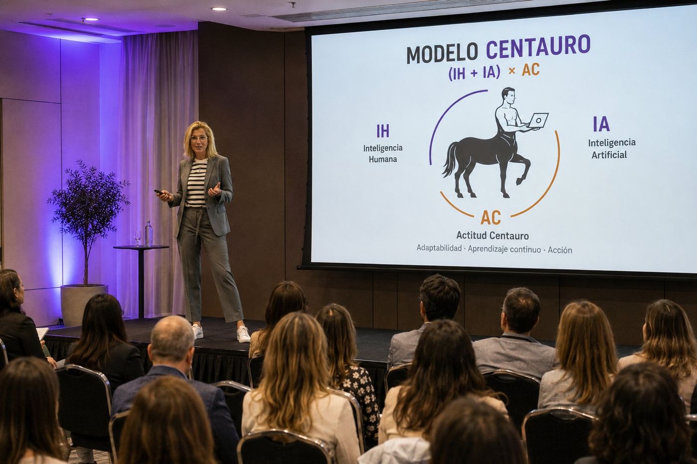Débora Wolosky presentando el Modelo Centauro
